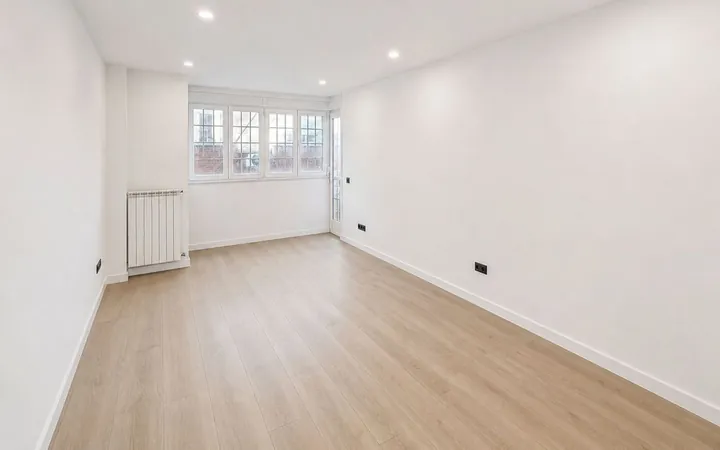 Piso en Calle de la Jirafa, 10, Valdeacederas - Foto 1