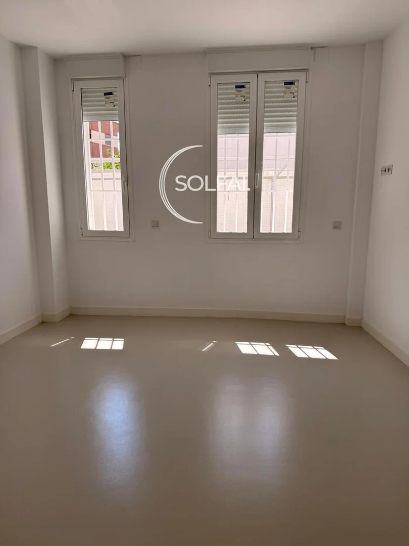 Estudio en Calle de la Duquesa de Tamames - Foto 14