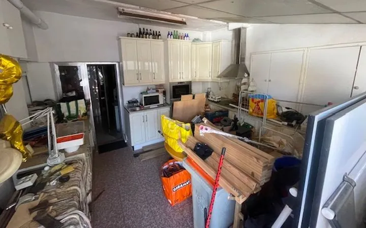 Edificio de uso mixto en Calle Fornillos - Foto 23