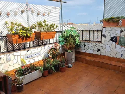 Ático en calle d'Almansa, 11 - Foto 1