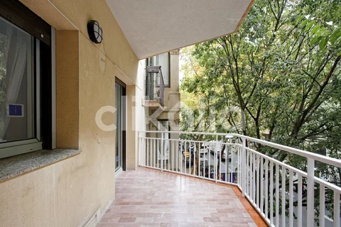 Piso en calle de Trafalgar - Foto 23