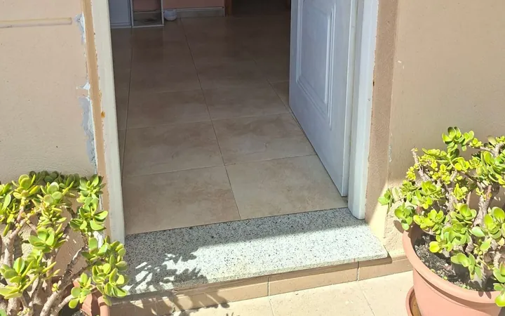 Chalet adosado en Calle l'Alzinar, 4, Ciutat Meridiana - Torre Baró - Vallbona - Foto 2