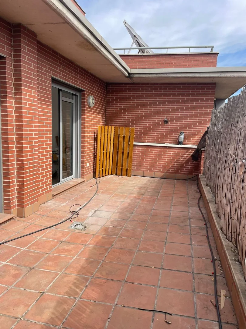 Ático en calle de Benidorm, 27 - Foto 1