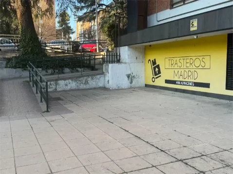 Local comercial en  Calle de Zazuar 13 - Foto 8