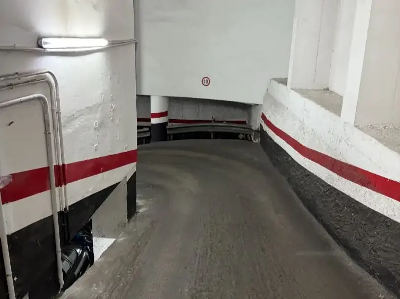 Garaje en  Travessera de les Corts 31 - Foto 4