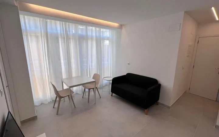 Estudio en Calle de Puerto Serrano, 11, Legazpi - Foto 1