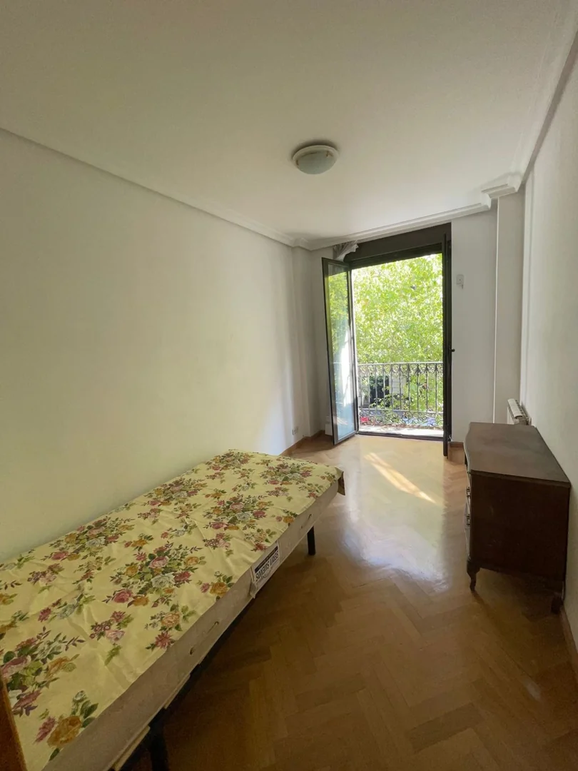 Piso en Calle de Cadarso, 9, Argüelles - Foto 3