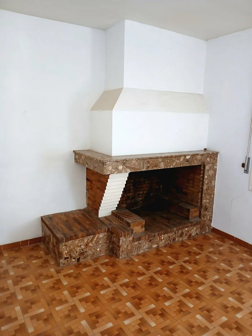 Chalet adosado en Mora d'Ebre - Foto 4