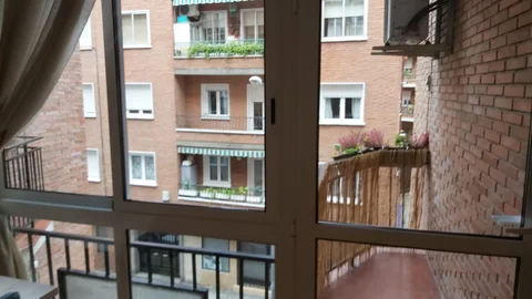 Alquiler de piso en Calle de Clara del Rey, 45 - Foto 2