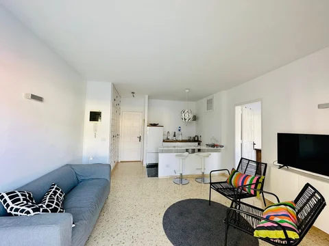 Estudio en calle Dinamarca, 8 - Foto 2