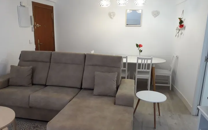 Piso en Calle Ramón Sainz, 26, Vista Alegre - Foto 1