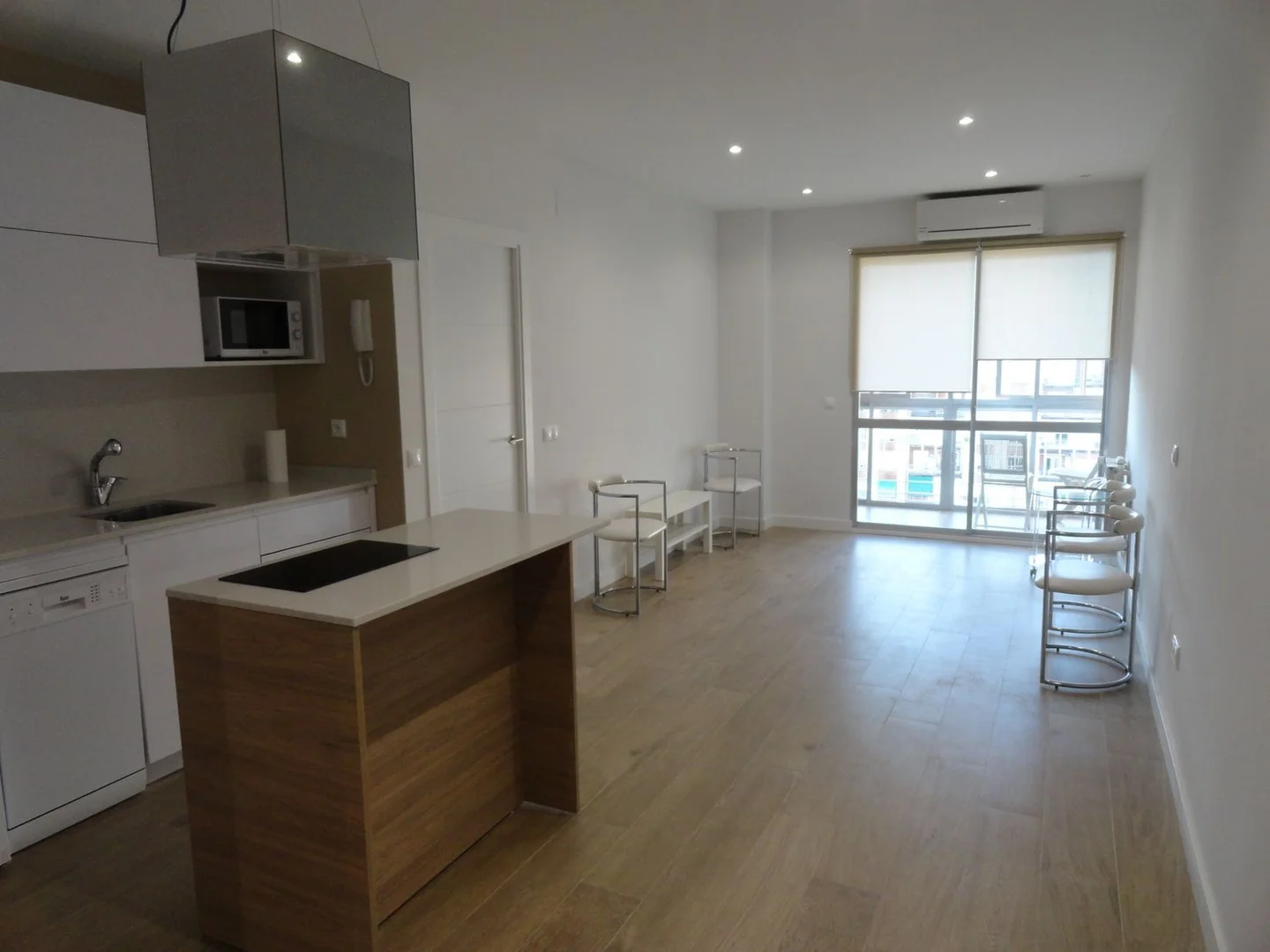 Piso en avenida de Brasil, 4