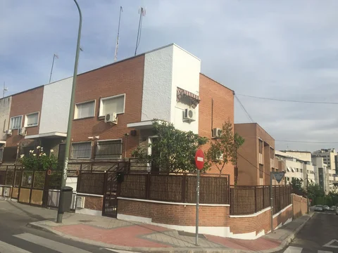 Chalet adosado en calle de Otero y Delage, 57 - Foto 1