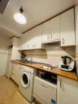 Piso en calle de María de Guzmán, 29 - Foto 14