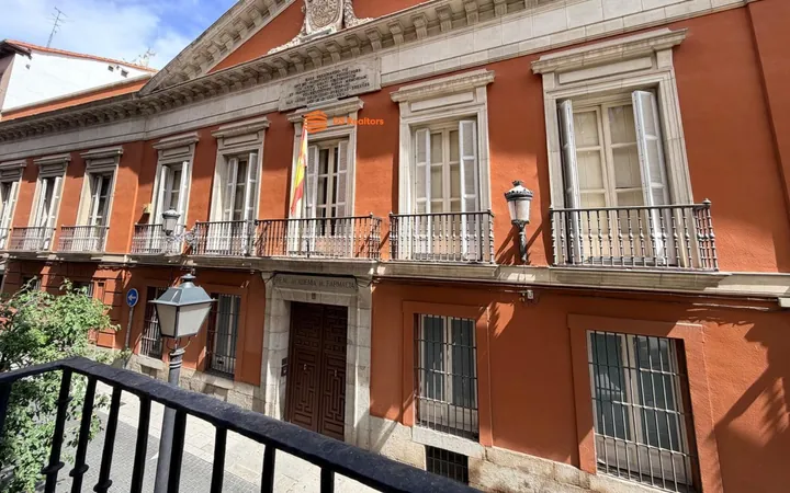 Piso en Calle de la Farmacia, Chueca-Justicia - Foto 1