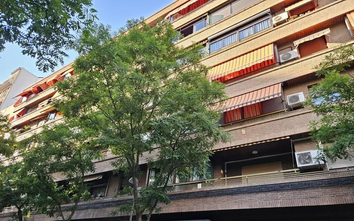 Piso en Granada, 11, Pacífico - Foto 1