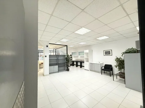 Local comercial en  Barcelona Capital - Foto 11