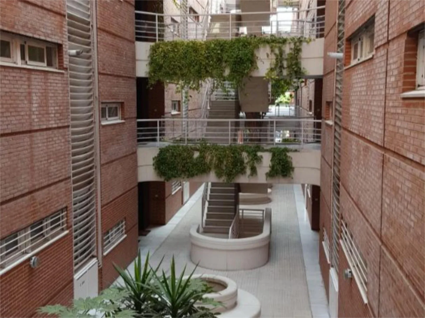 Piso en  Avenida de Machupichu 11 - Foto 3