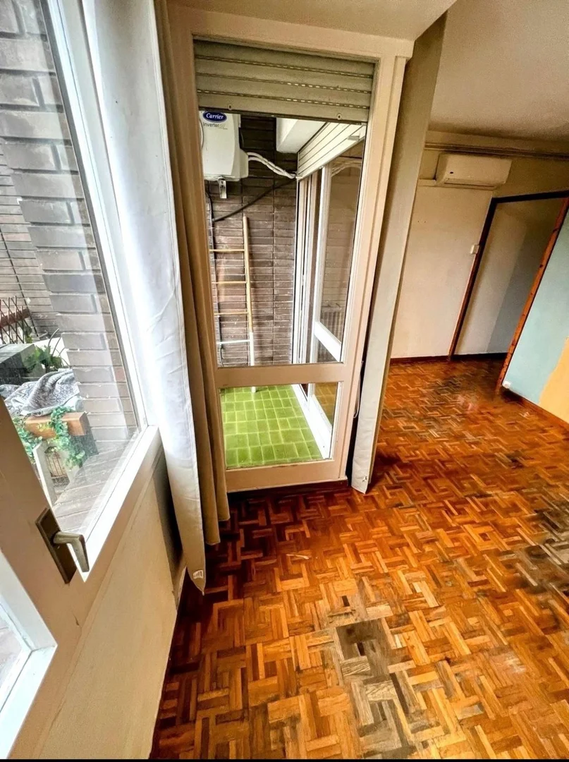 Piso en Barrio El Baix Guinardó - Foto 2