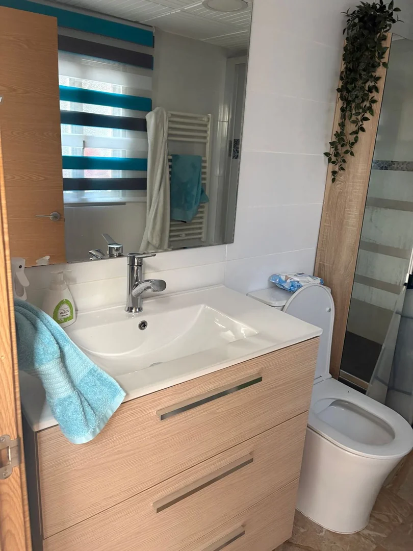 Chalet adosado en Calle Lavanda, 31, Valdebebas - Valdefuentes - Foto 4