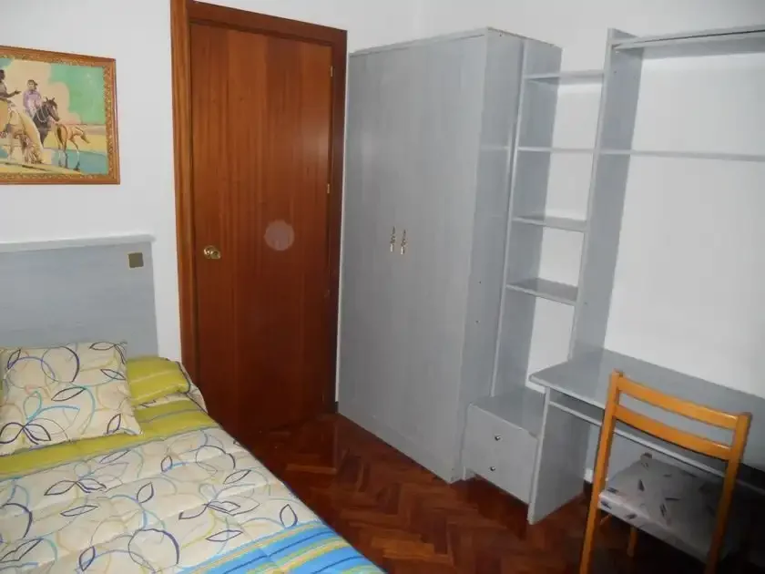 Piso en  Calle de Melchor Fernández Almagro 29 - Foto 13