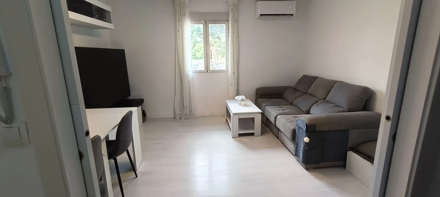 Piso en Barrio Aluche - Foto 2