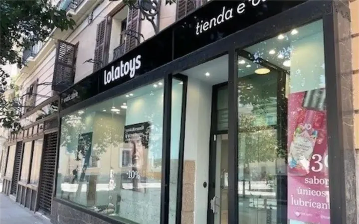 Local comercial en  Calle del Marqués Viudo de Pontejos 1 - Foto 5