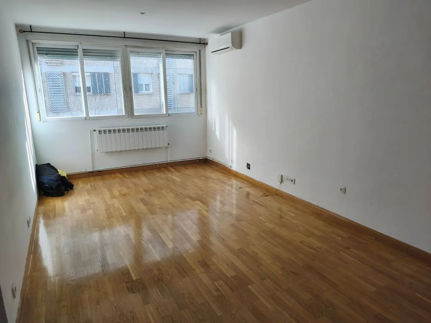 Piso en calle del Mirlo, 3