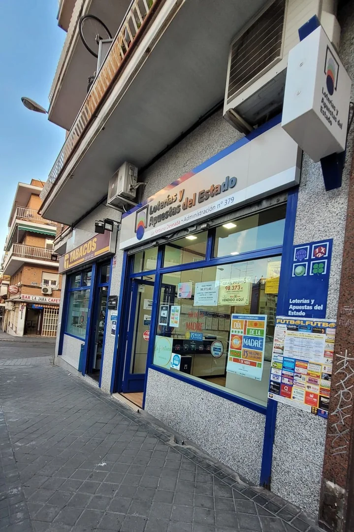 Piso en Calle Leonor Góngora, Los Rosales - Foto 17