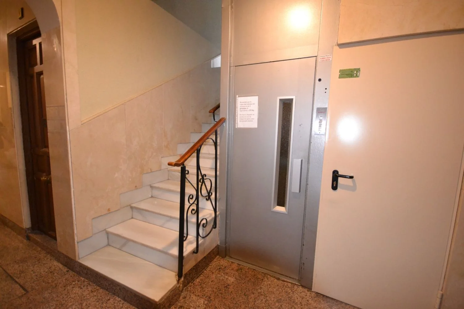 Piso en Calle de Rafael de Riego - Foto 3
