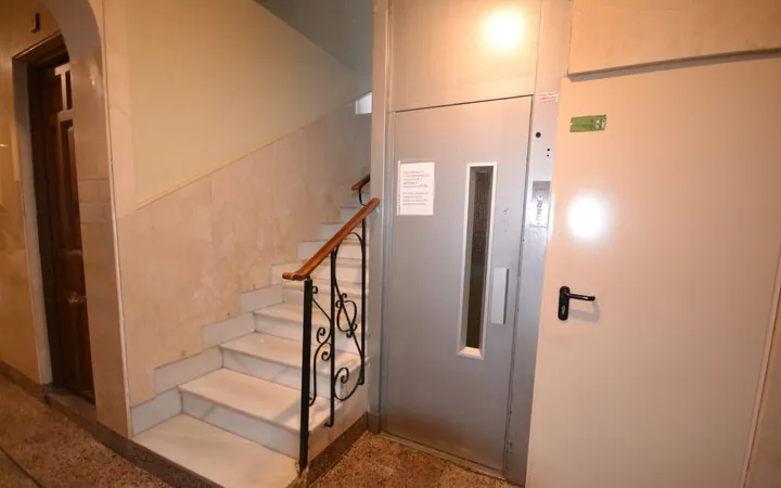 Piso en Calle de Rafael de Riego - Foto 3