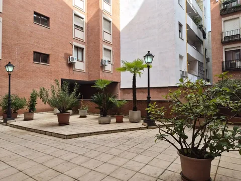Piso en  Calle del Gobernador 4 - Foto 3