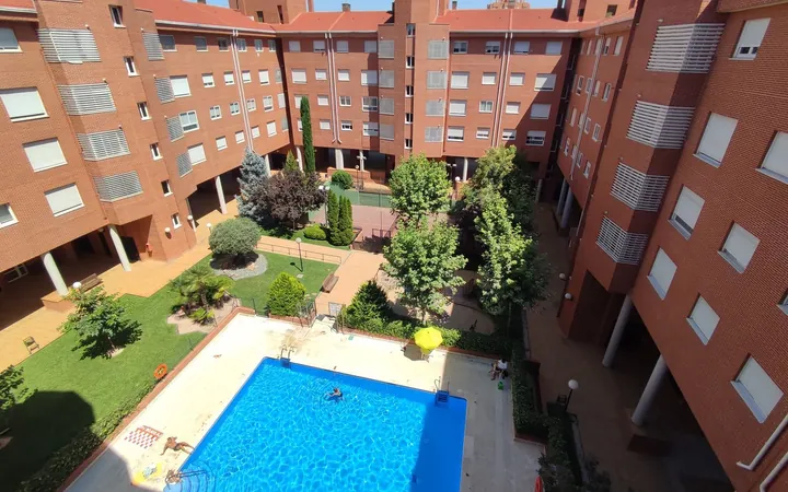 Ático en Avenida del Doctor García Tapia, 226 - Foto 1