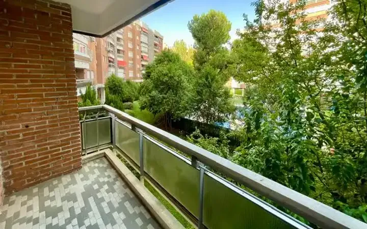 Piso en  Calle de Caleruega 54 - Foto 7