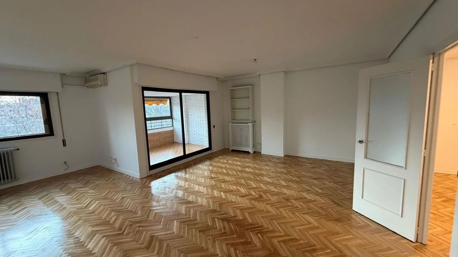 Piso en calle de Moralzarzal, 102 - Foto 3