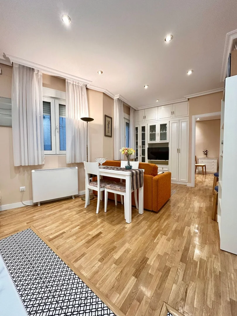 Piso en calle de Bocángel, 5 - Foto 3