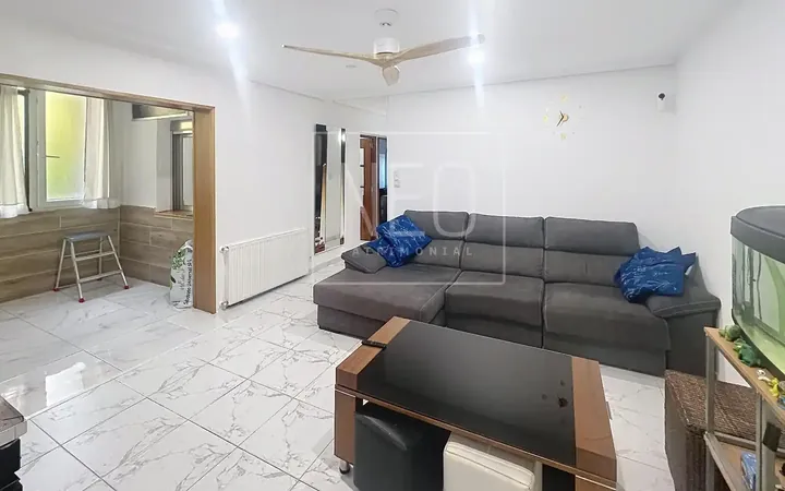 Planta baja en  Avenida QUINTA - Foto 2