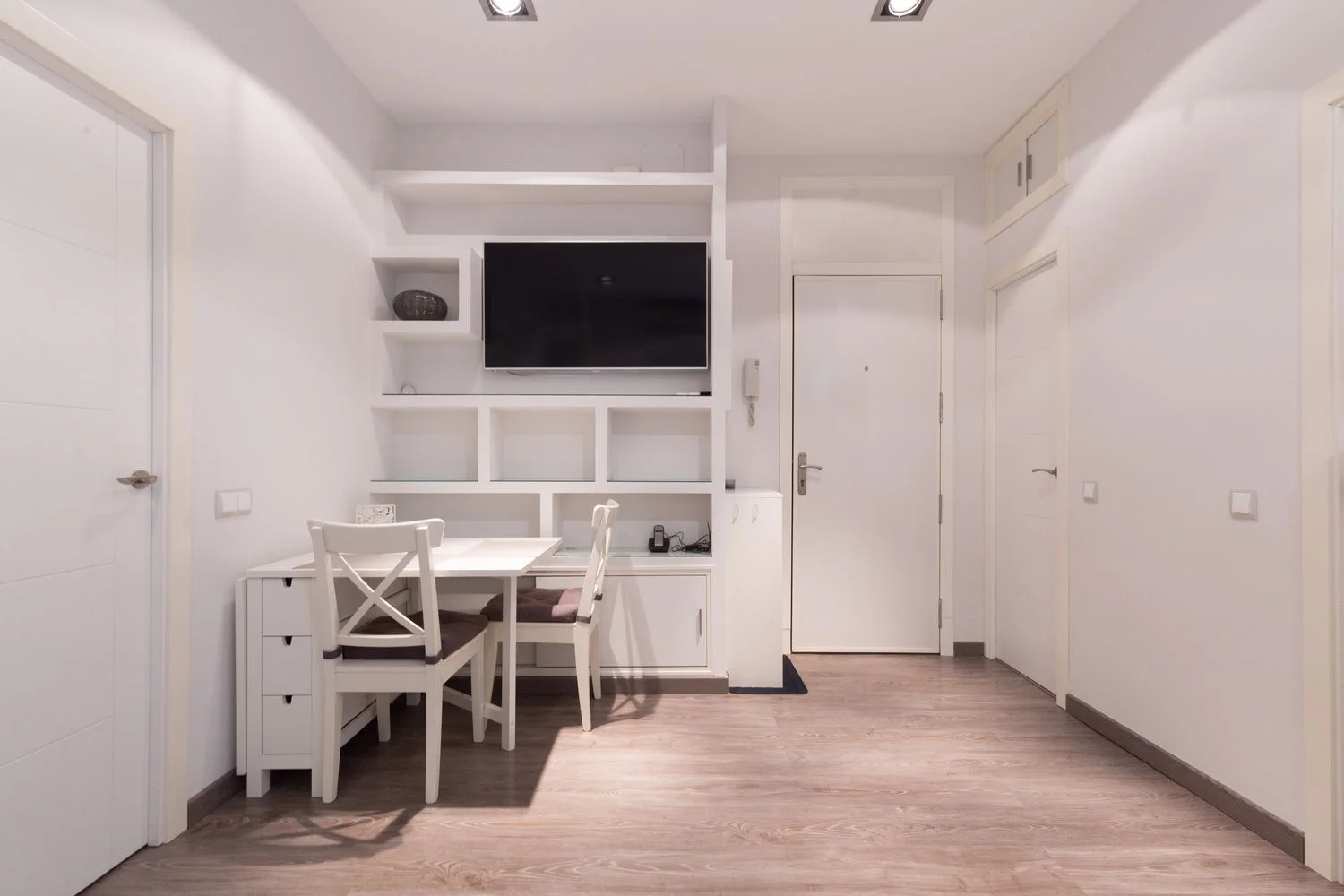 Piso en calle de Menorca, 21 - Foto 3