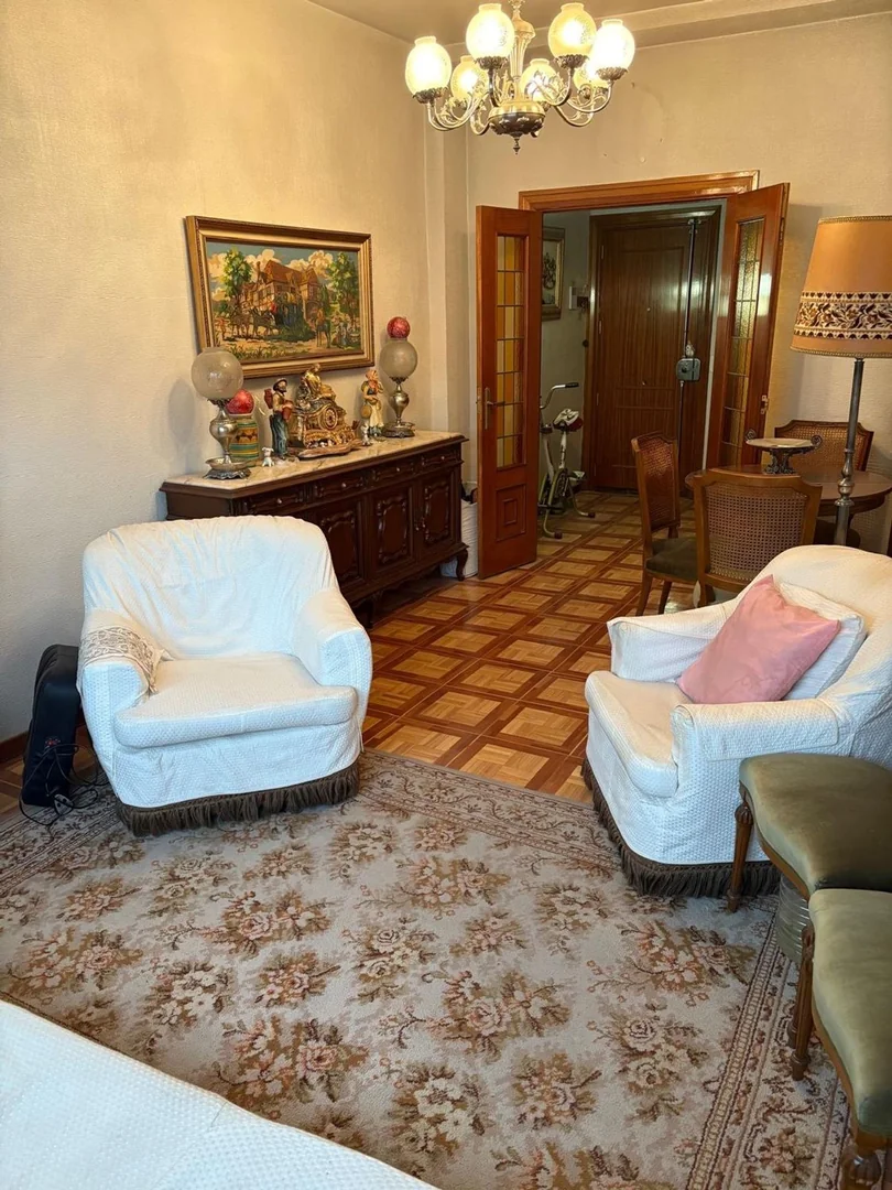 Piso en Calle de la Infanta Mercedes, 45, Cuatro Caminos - Foto 3