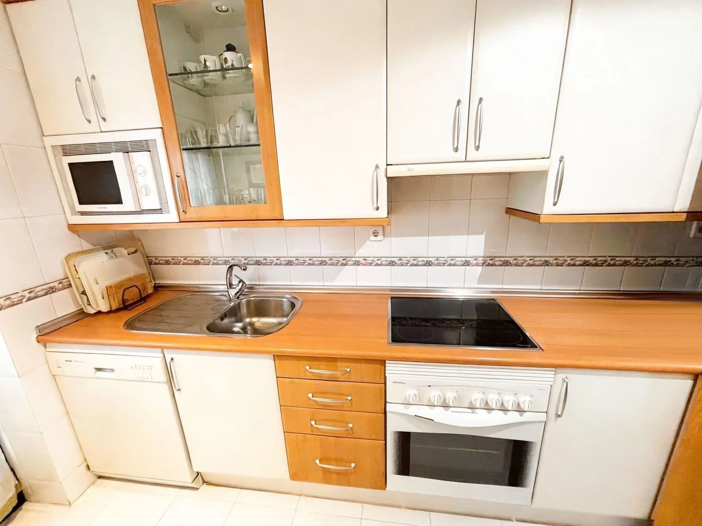 Piso en Barrio Valdebernardo - Valderrivas - Foto 4