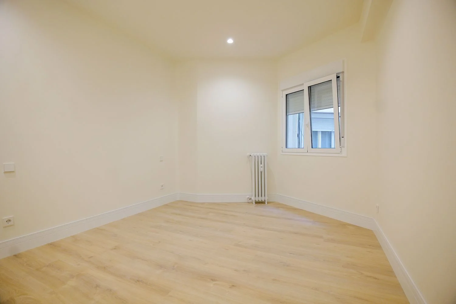 Piso en calle de Blasco de Garay - Foto 12