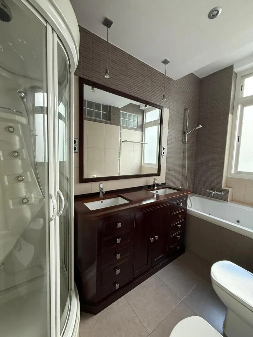 Piso en  Calle del Alcalde Sainz de Baranda 22 - Foto 10