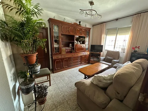 Piso en  Calle de Eduardo Morales 46 - Foto 1