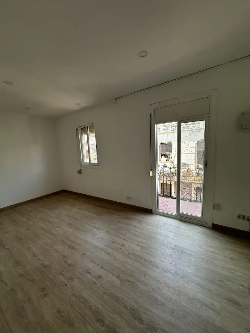 Piso en  Carrer del Baluard 66 - Foto 3