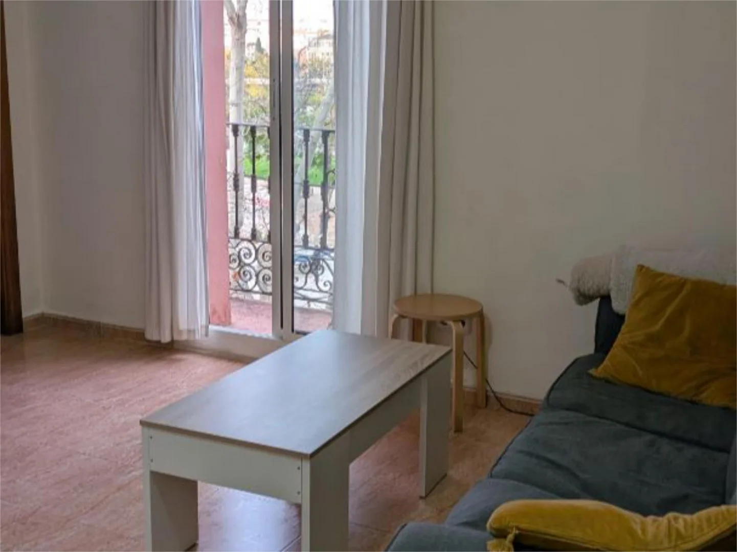 Piso en calle Carrer del Vallespir 17 - Foto 4