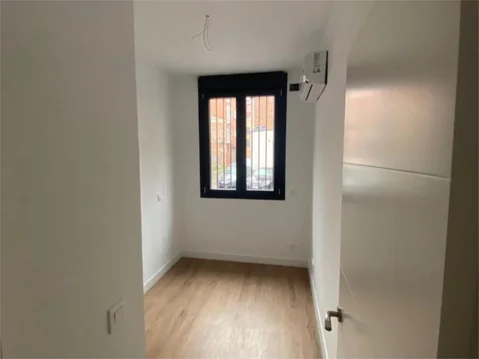 Piso en  Calle Teniente Ochoa Olalla 2 - Foto 10