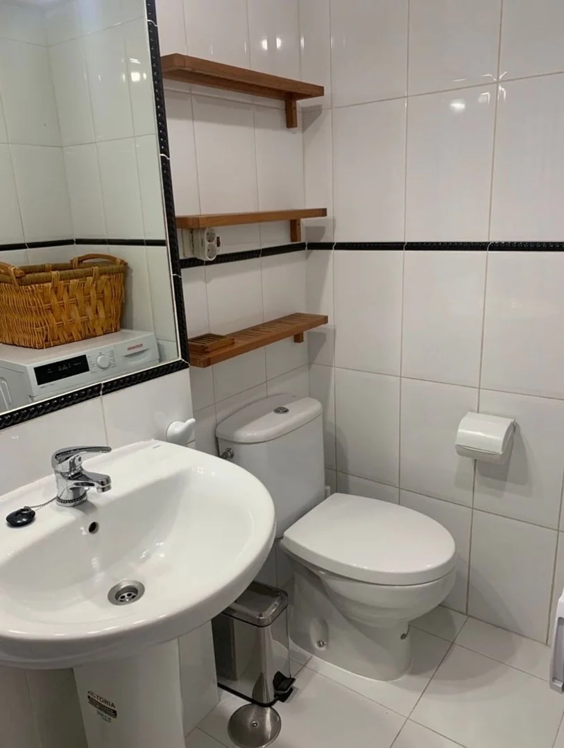 Piso en calle de la Infanta Mercedes, 92 - Foto 8