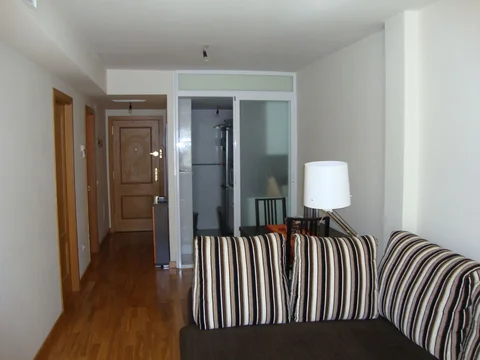 Piso en calle Voluntarios Catalanes, 6 - Foto 2