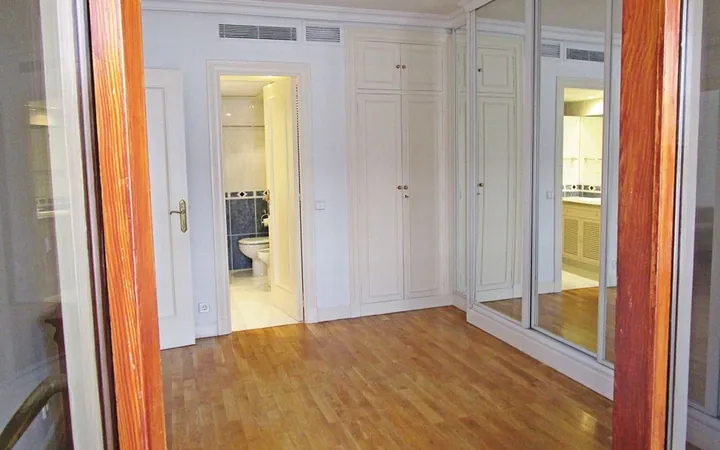 Piso en Paseo del General Martínez Campos, 32, Almagro - Foto 12