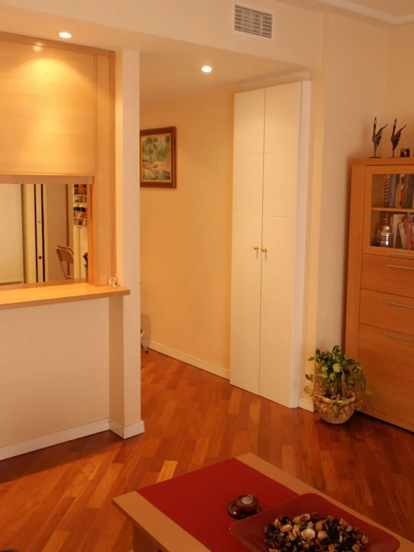 Piso en calle Rosa Menéndez, 18 - Foto 2